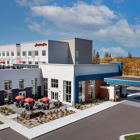 Hampton Inn Warroad